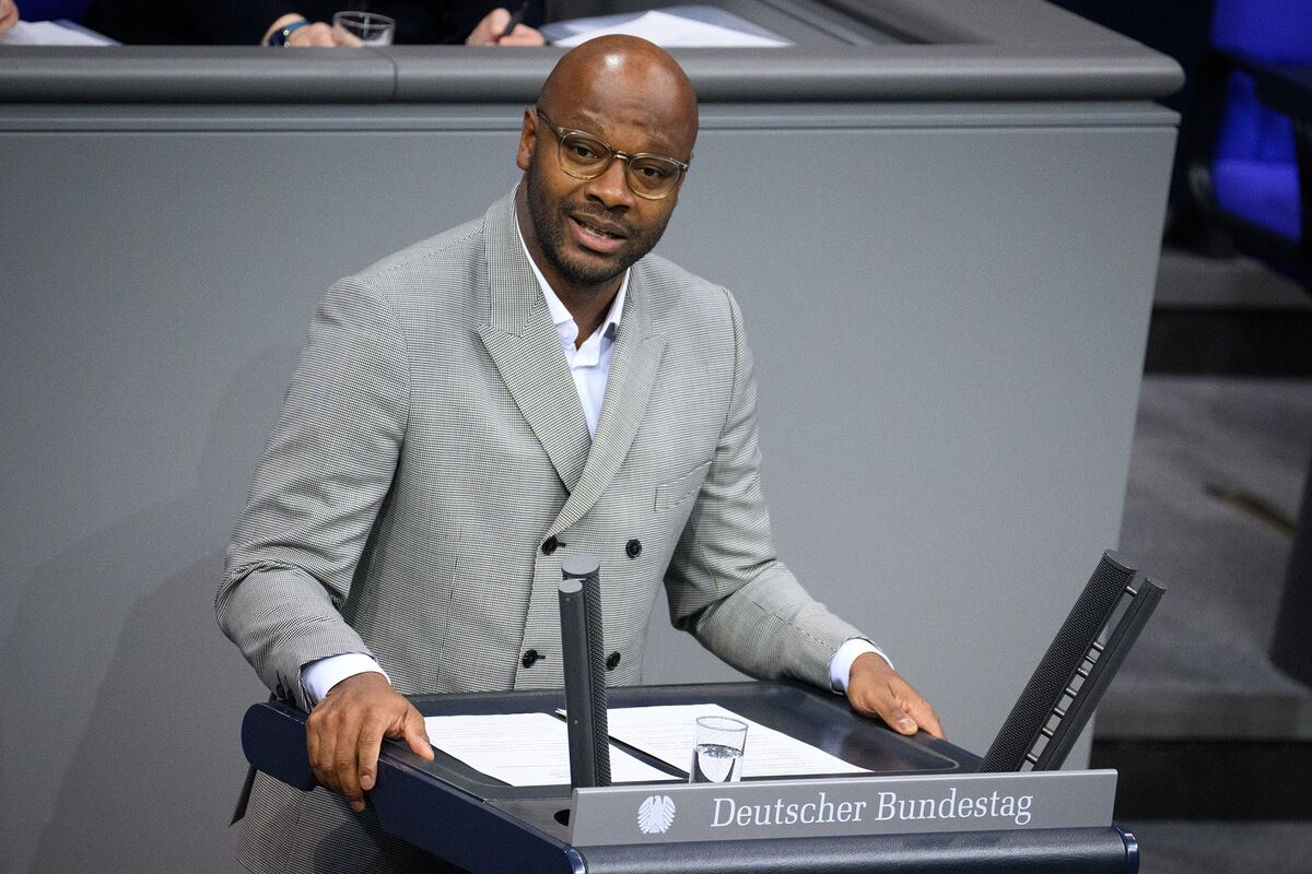 assets.bwbx.io image