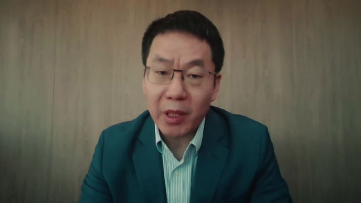 Chinese 'AI Tiger' Z.ai Jumps in Hong Kong Debut