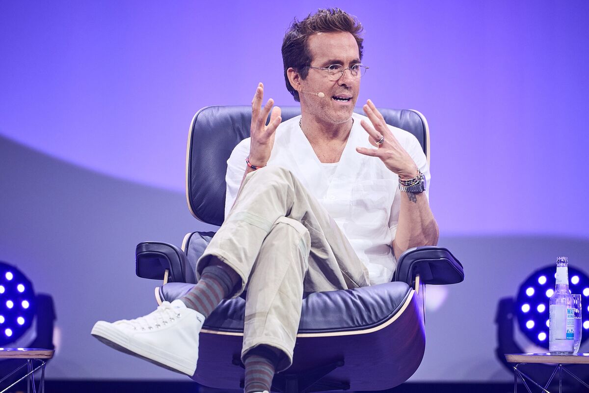 Ryan Reynolds’ Ad Firm MNTN, Holders Raise $187 Million in IPO