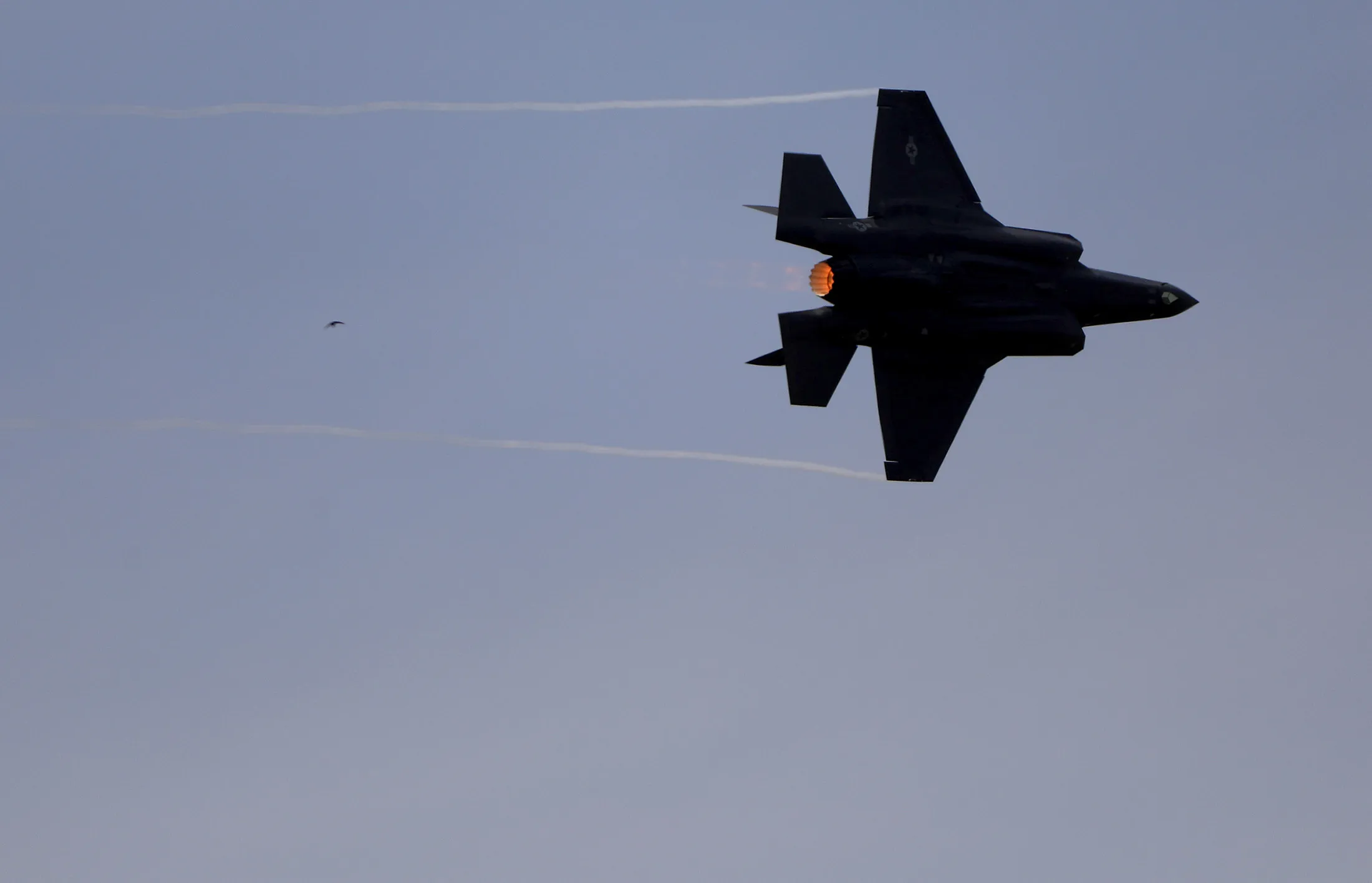 A F-35A fighter jet&nbsp;performs aerial maneuvers during a flying display at the 53rd International Paris Air Show.