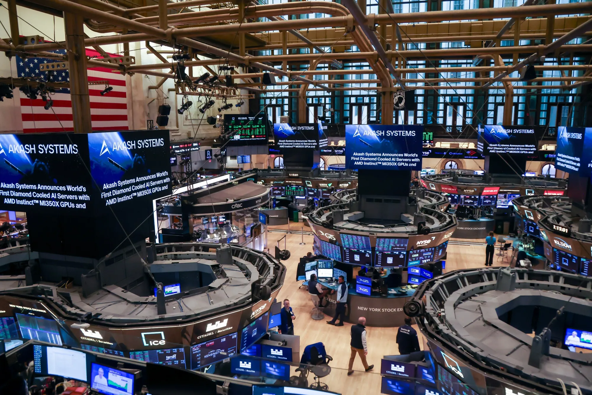 Stocks Rise Amid Economic Surprise as Oil Whipsaws