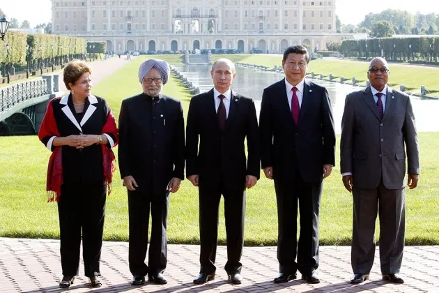 From left: Brazilian President Dilma Rousseff, Indian Prime Minister Manmohan Singh, Russian President Vladimir Putin, Chinese President Xi Jinping, and South African President Jacob Zuma at the G-20 Summit in St. Petersburg, Russia, on Sept. 5, 2013