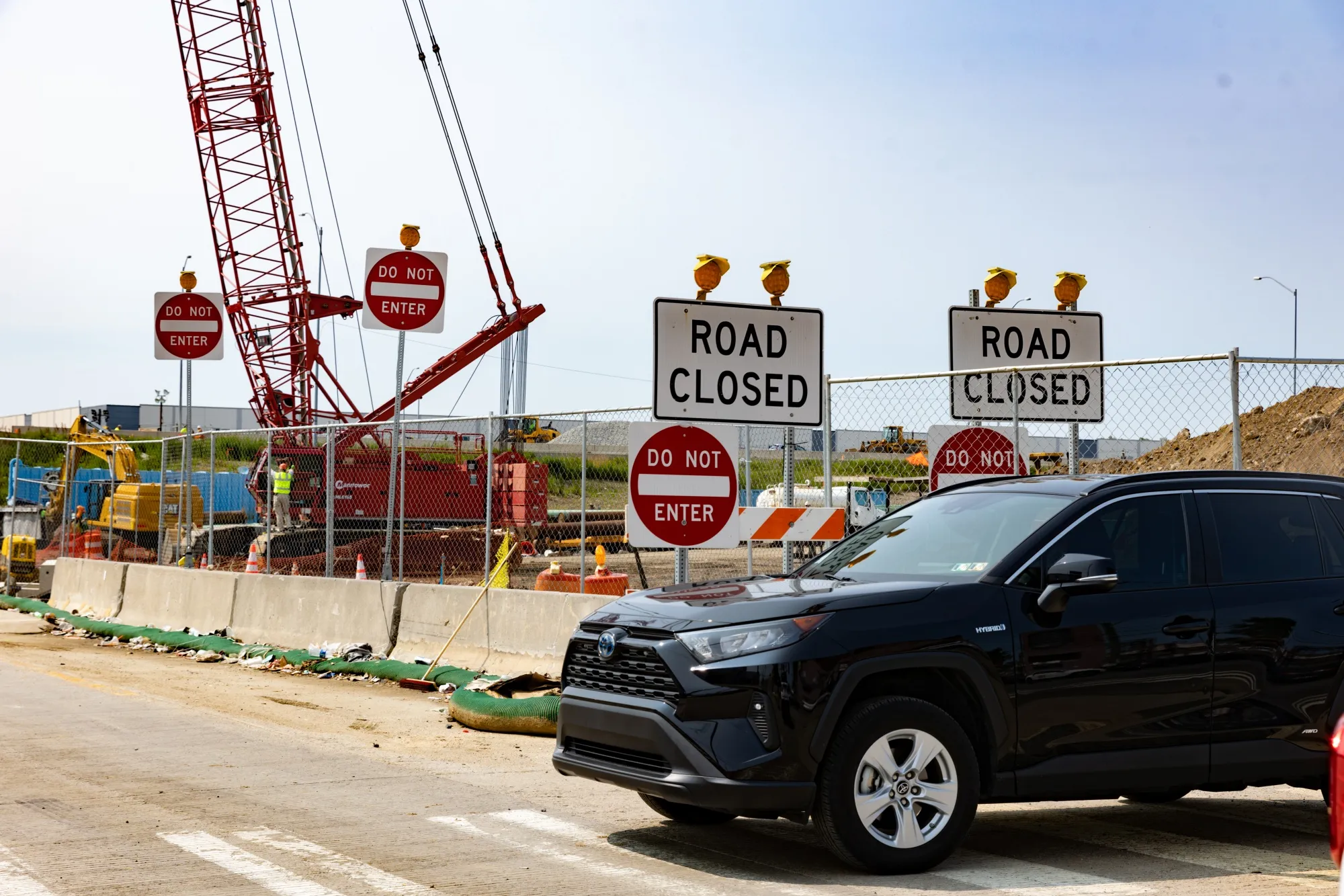 Road construction&nbsp;in Philadelphia, Pennsylvania.&nbsp;Long-term bond sales totaled $22.3 billion in December.