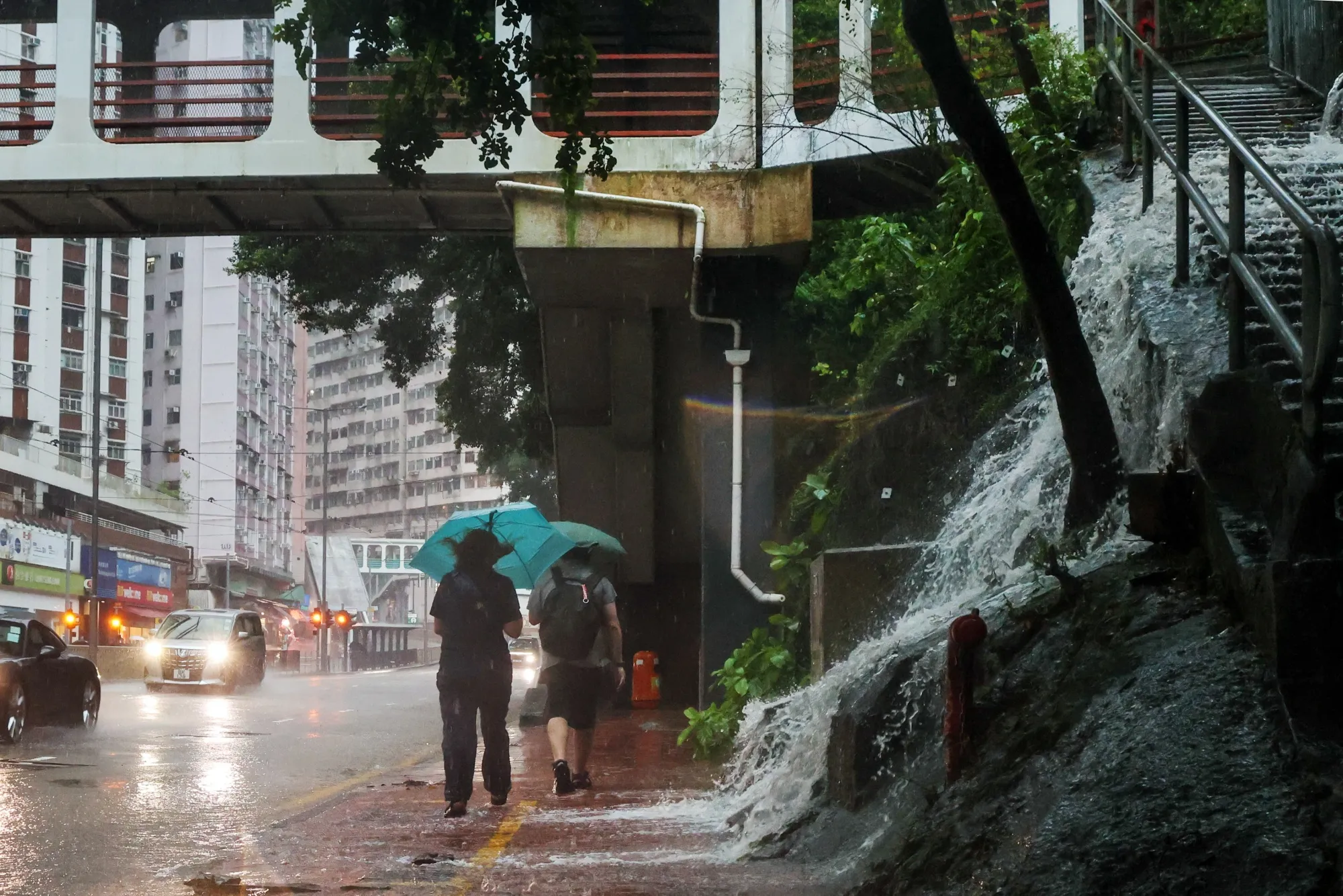 Hong Kong Rain Highlights Extreme Weather Risks for Cities - Bloomberg