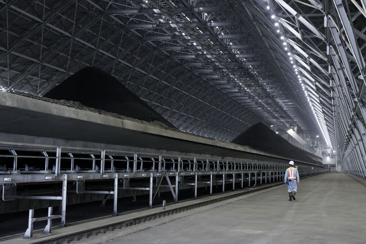 Mining Giant Glencore Strikes One of Japan’s Most Expensive Ever Coal