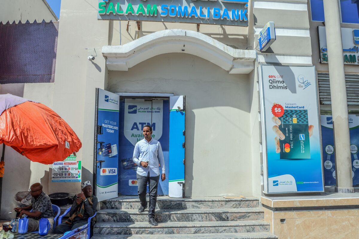 How Prepaid Visa Cards Could Help Distribute Aid in Somalia