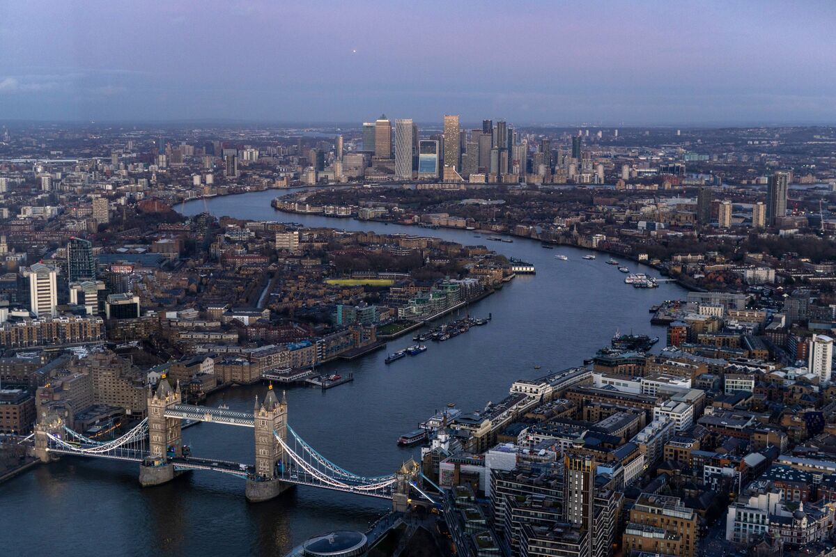🟪"Riforma fiscale UK: rischio di fuga dei ricchi stranieri"