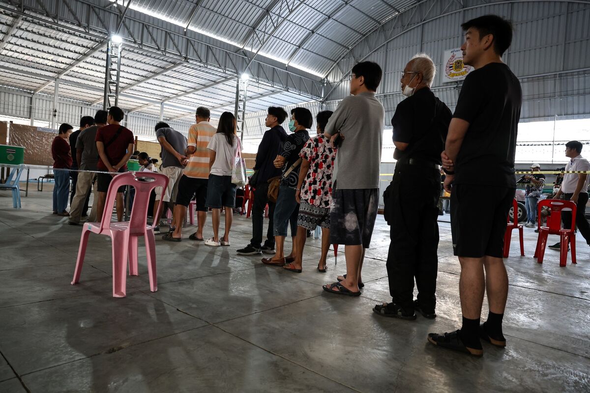 bloomberg.com - Thailand Votes in Election on Backdrop of Years of Economic Gridlock
