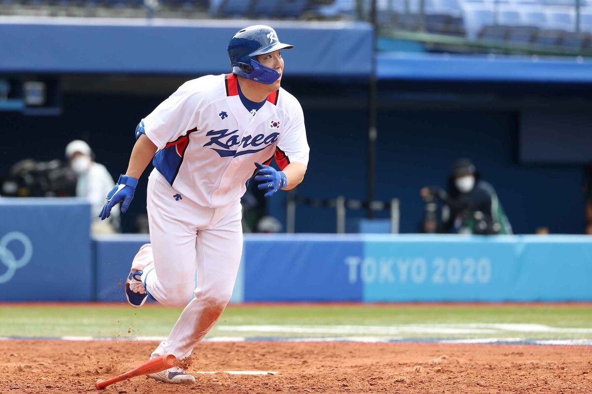 Olympics video: Japan rallies against bullpen to beat US baseball