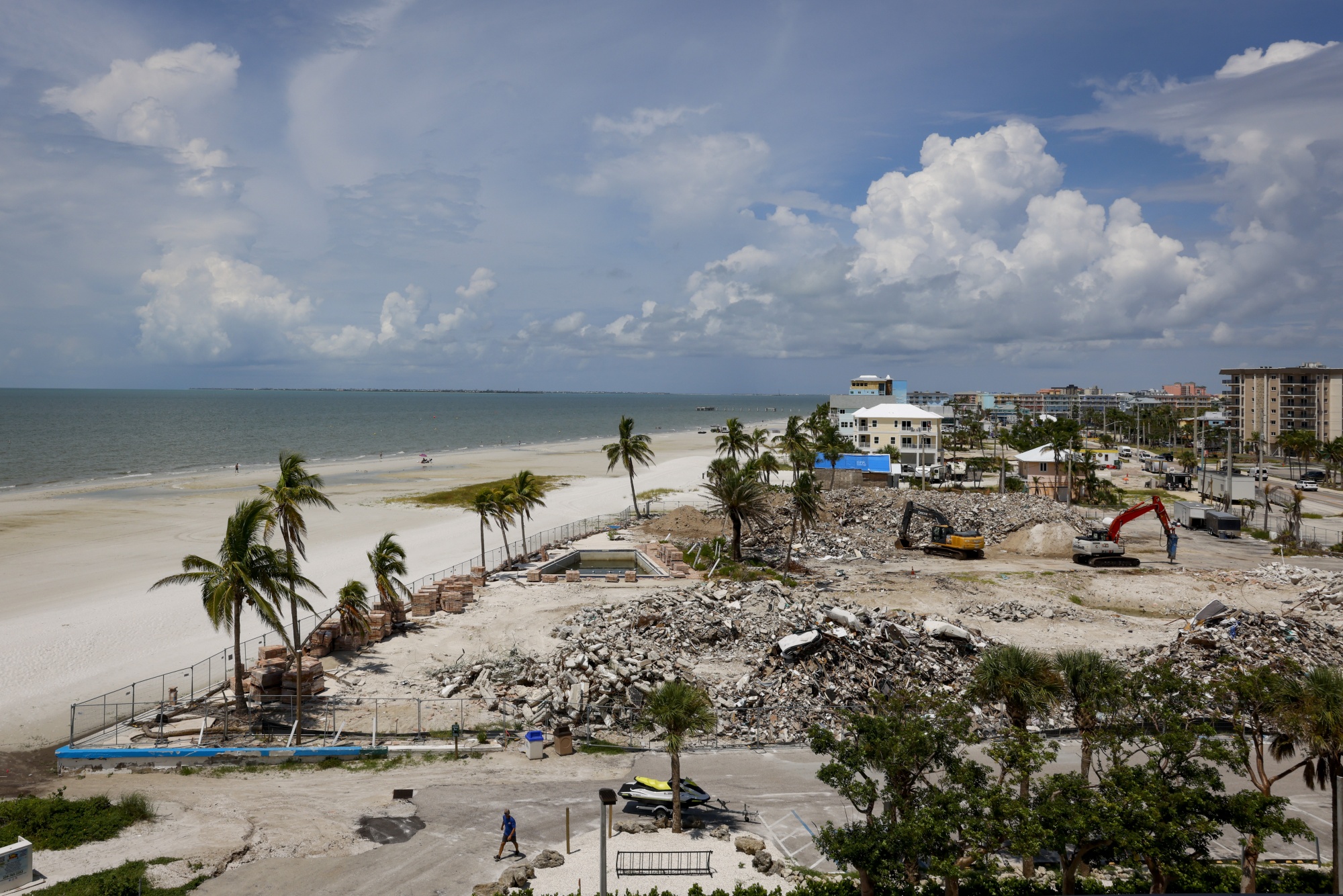 Beachfront Real Estate: Destroyed Plots in Florida Attract Speculators: Big  Take - Bloomberg