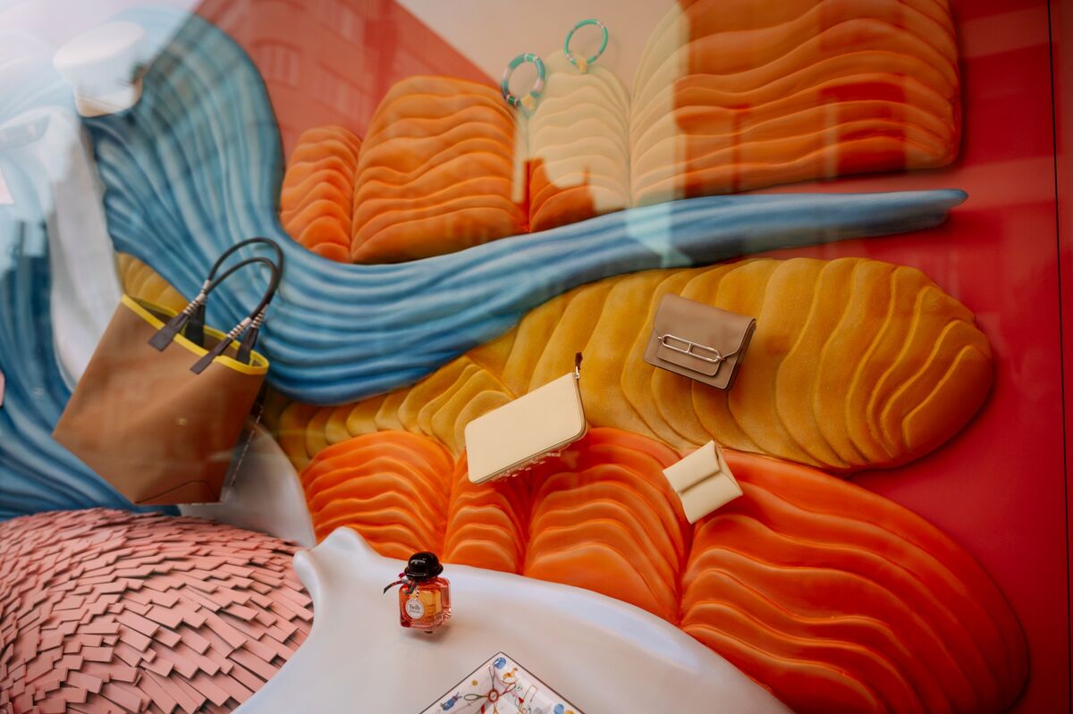 Hermès Sales Rise as Brand Shows Resilience During Luxury Slump
