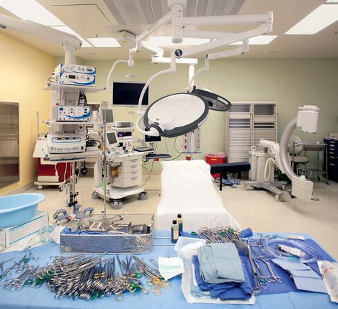 At Kaiser’s 37,000-square-foot R&D warehouse near San Leandro, Calif., doctors and nurses test new hardware and software and ask manufacturers to refine equipment based on staff and patient feedback.