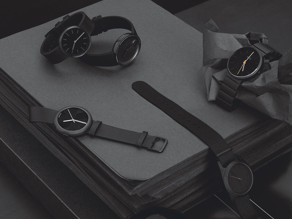 Time to Buy a Minimalist Black Watch - Bloomberg