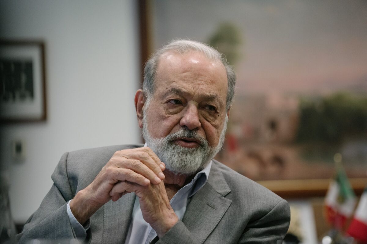 Slim to Invest $5 Billion This Year, Won’t Seek New Pemex Bets