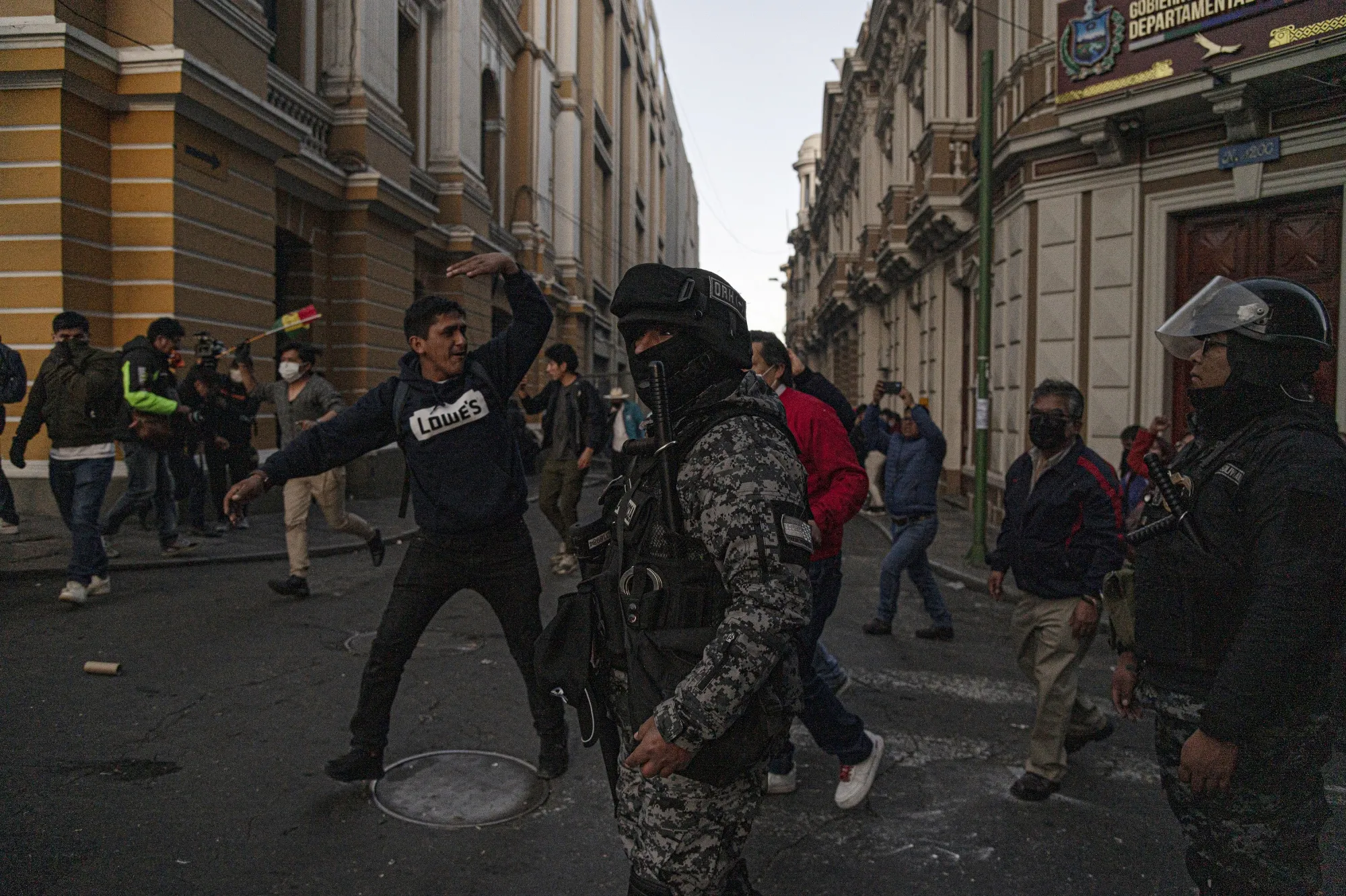 Members of the military deployed near Plaza Murillo, outside of Palacio Quemado, in La Paz&nbsp;on&nbsp;June 26.&nbsp;