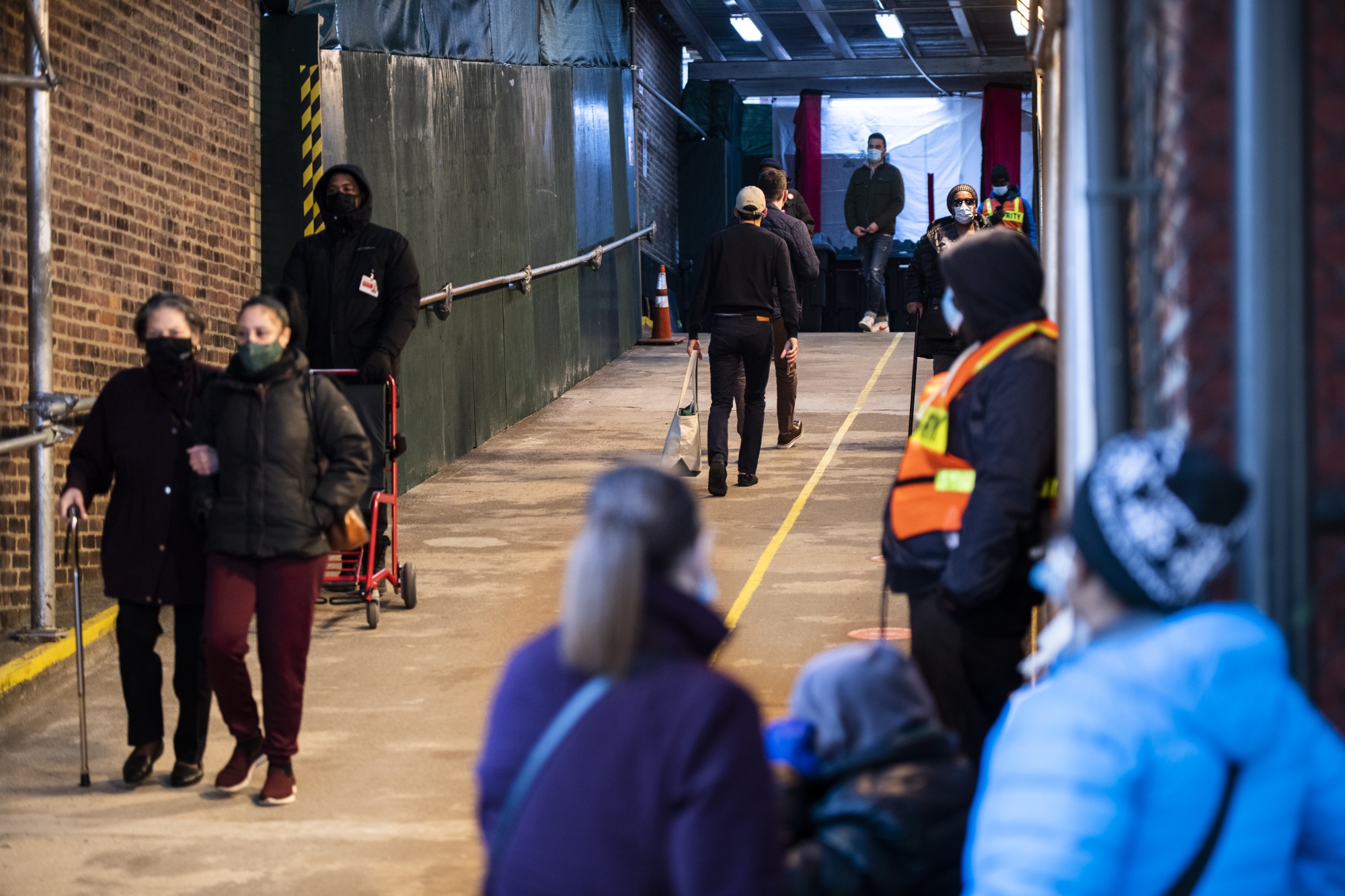 City Council pushes Lincoln Financial Field as mass vaccination site - WHYY