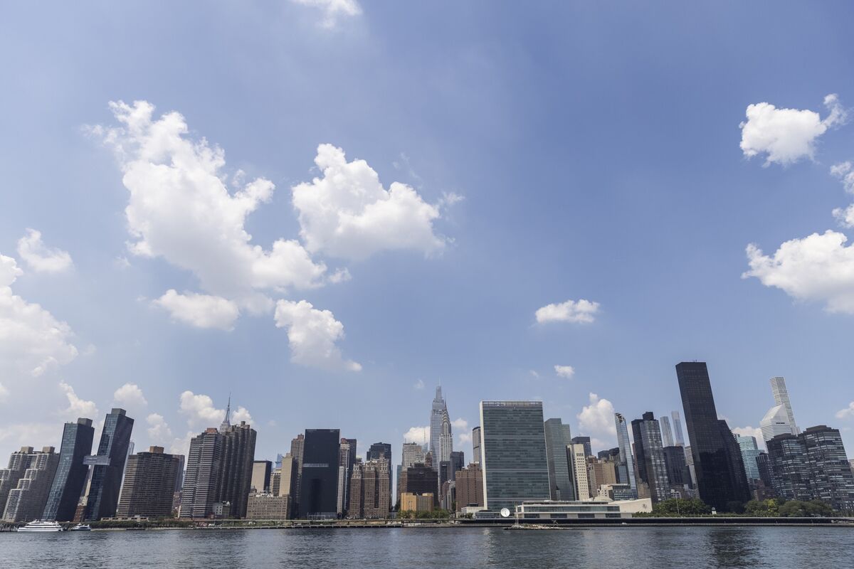 assets.bwbx.io image