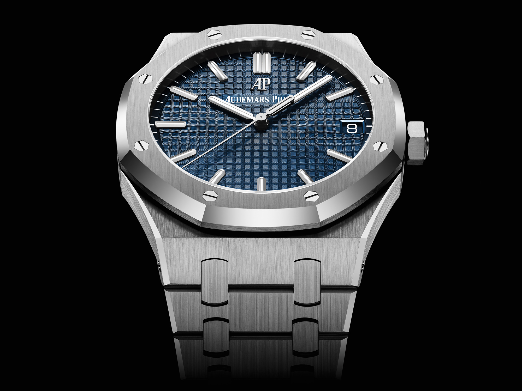 Audemars Piguet toasts 30 years of Royal Oak with new watch