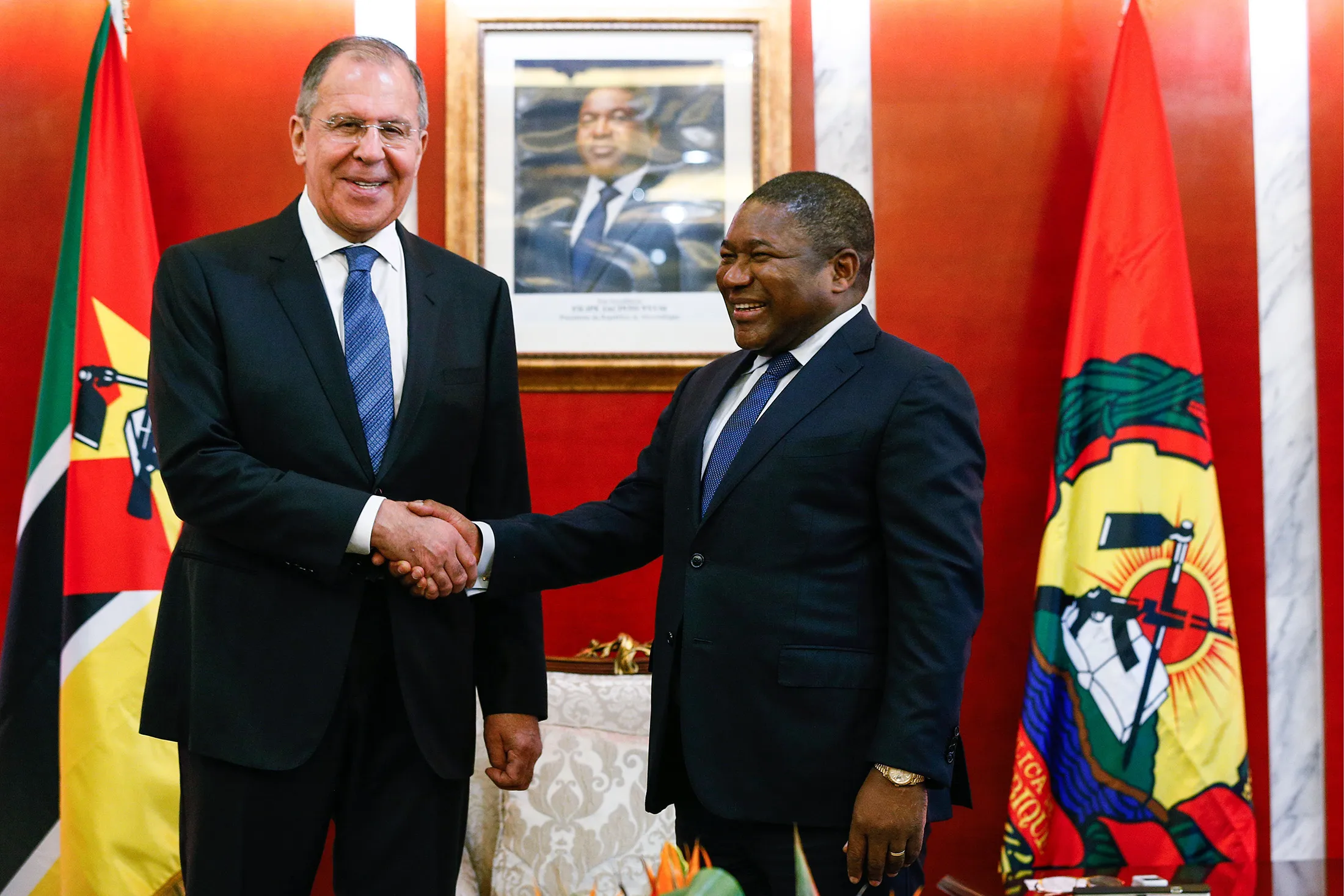 Sergei Lavrov and Filipe Nyusi shake hands during a meeting in Maputo on March 7.