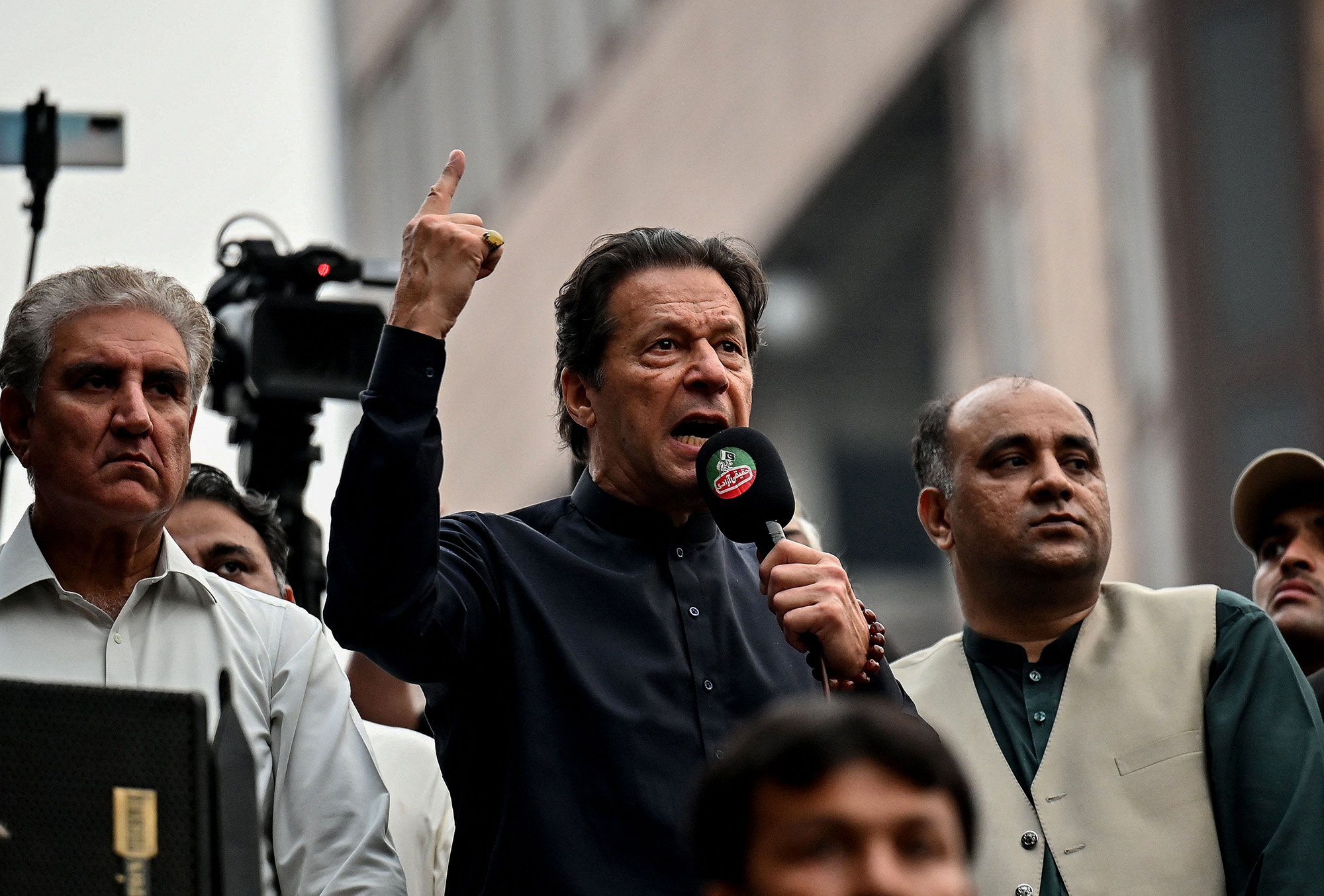 Lobna Khansex - Imran Khan Latest Updates: Khan Shot at a Rally, in Stable Condition -  Bloomberg