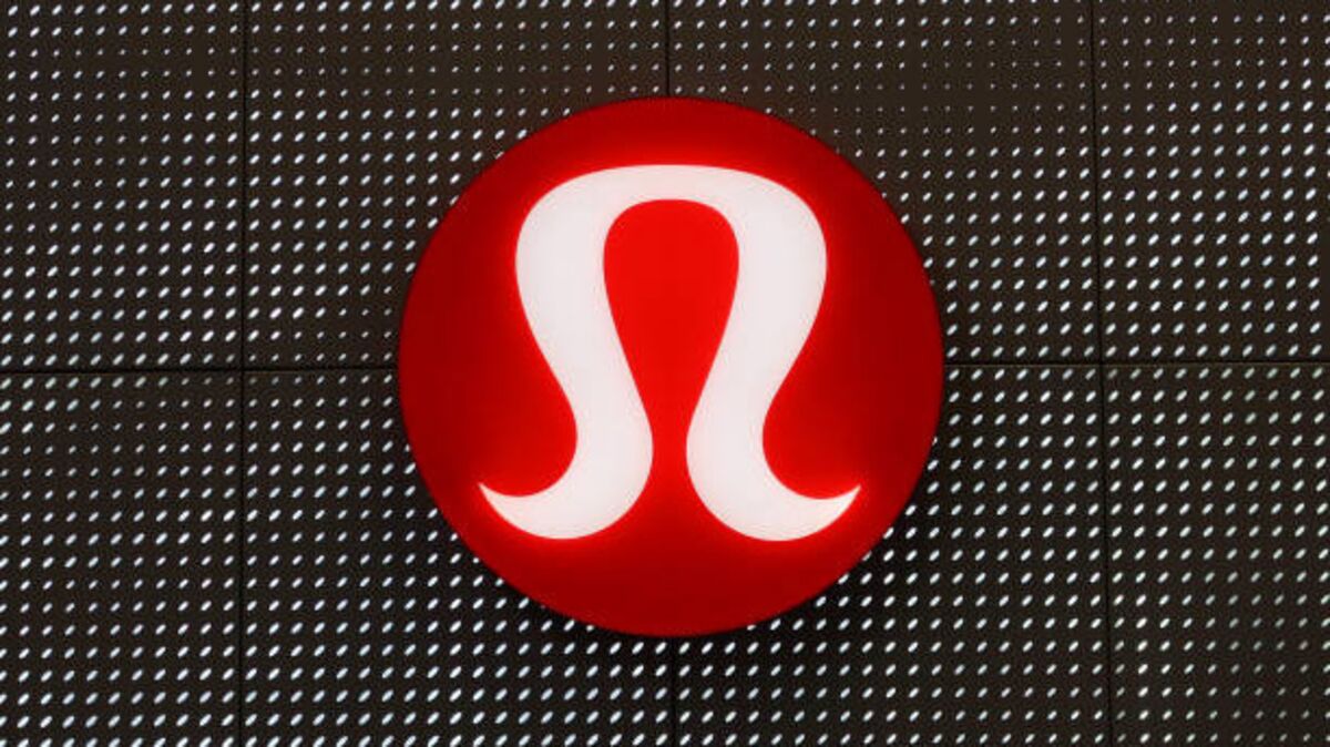 Lululemon CEO McDonald Is Stepping Down