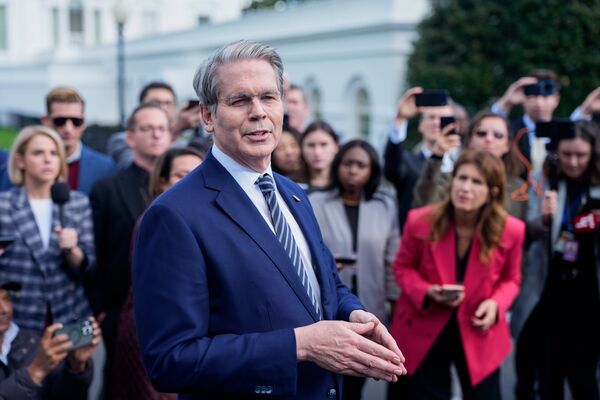 White House To Ratchet Up Russia Sanctions, Bessent Says