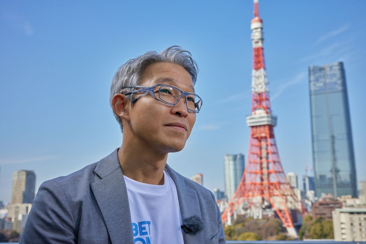 Indeed says CEO Chris Hyams is stepping down, replaced by parent Recruit Holdings CEO Hisayuki "Deko" Idekoba, who is returning to the role after six years (Chester Dawson/Bloomberg)