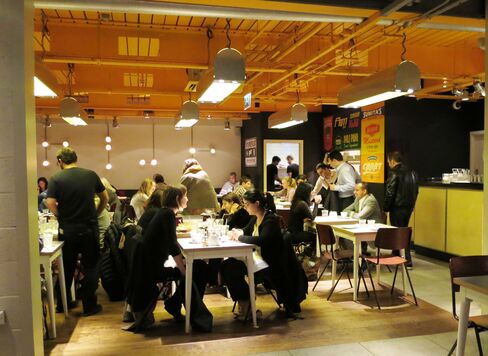 Barzun cites Roti Chai as one of his favorite restaurants.