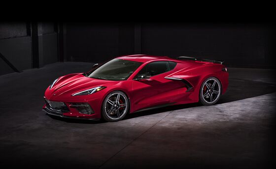 GM Defies Shrinking Sports-Car Market With Sub-$60,000 Corvette