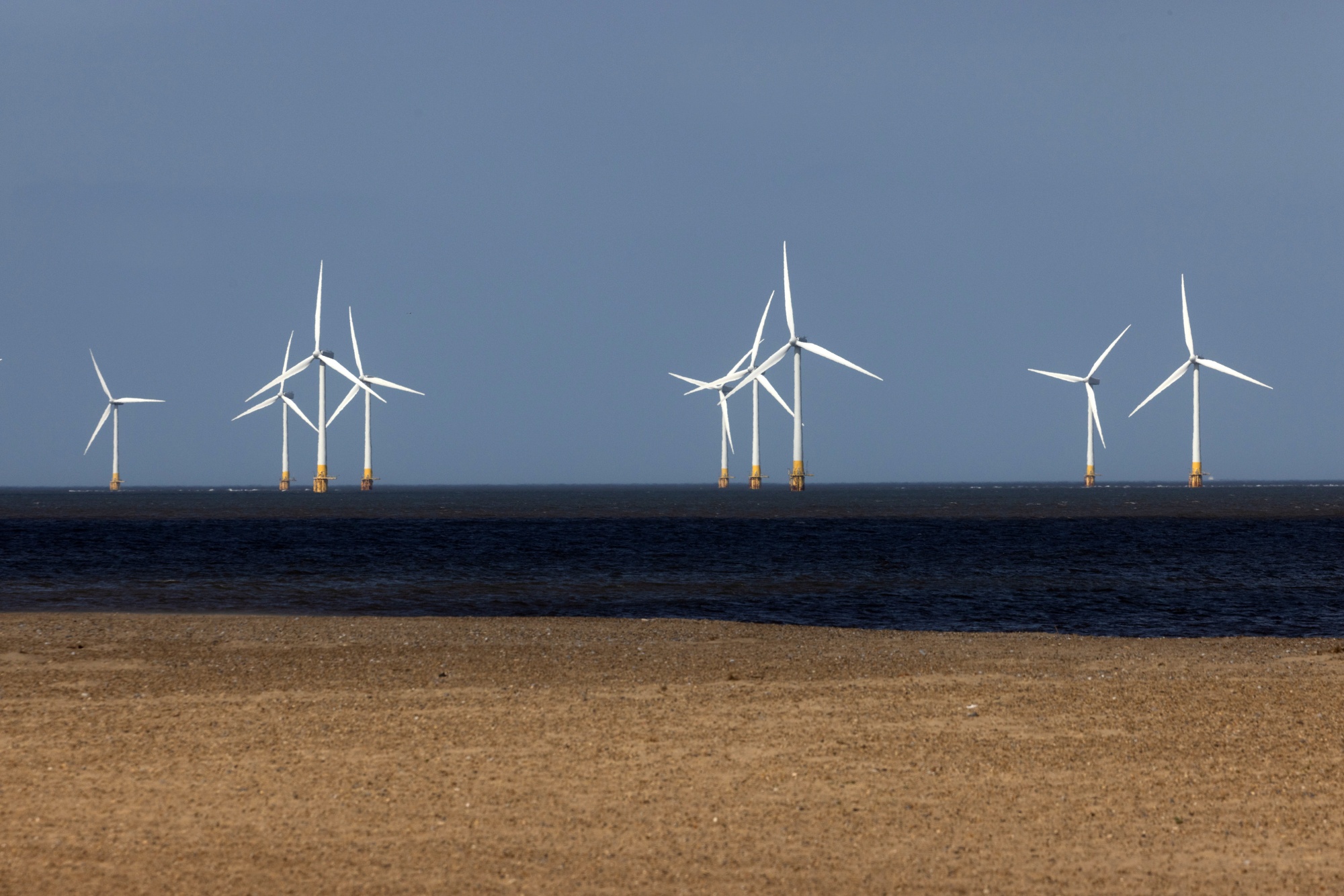 California's floating wind lead threatened by fast-rising Maine