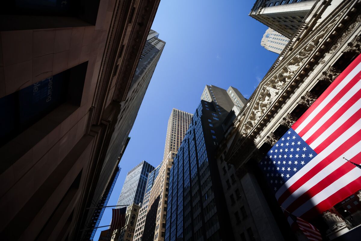 ブルームバーグのニュース記事「米ハイイールド債の利回り低下、市場参加者の油断を示唆－ＵＢＳ」の画像
