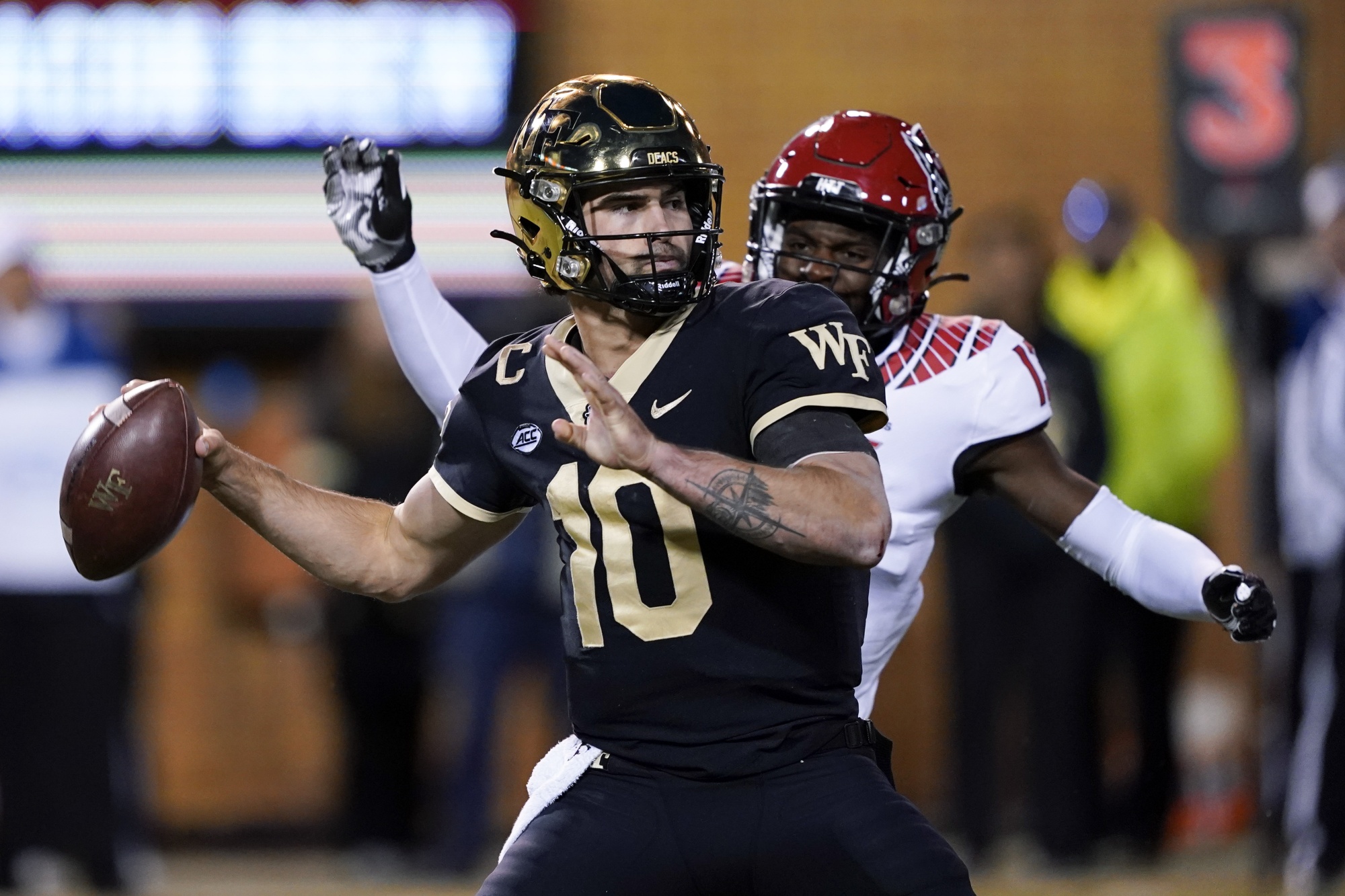 Wake Forest QB Hartman Out Indefinitely With Medical Issue Bloomberg