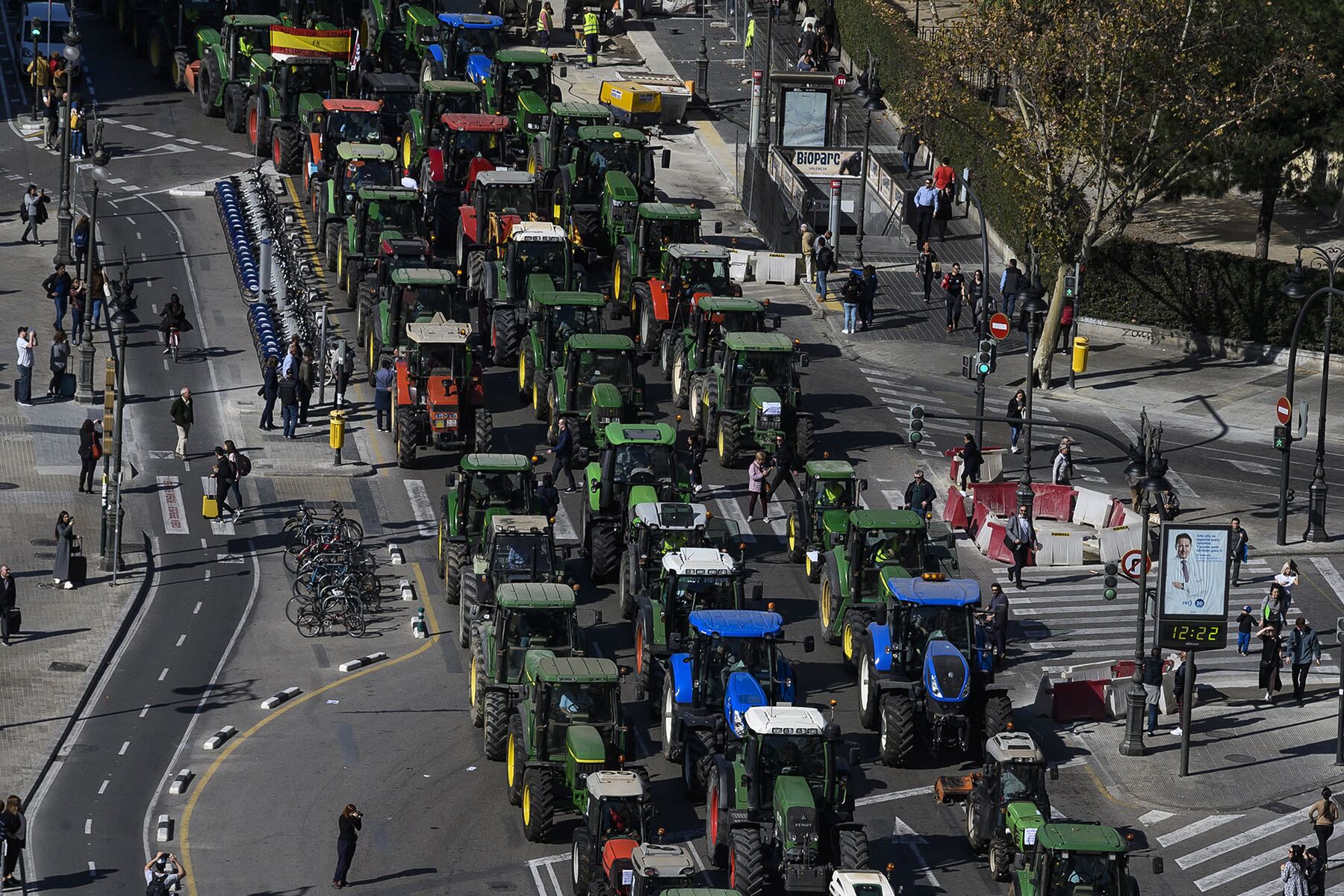 Europe Farmers’ Revolt Hits Spain Where Sanchez Has No Easy Fix Bloomberg