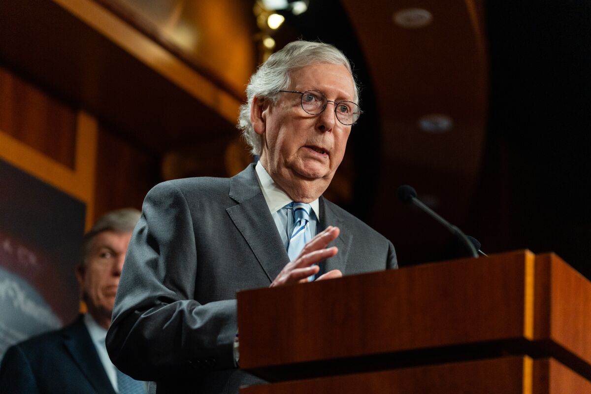 Mitch McConnell Turns Aside Challenge To Remain As Senate GOP Leader ...