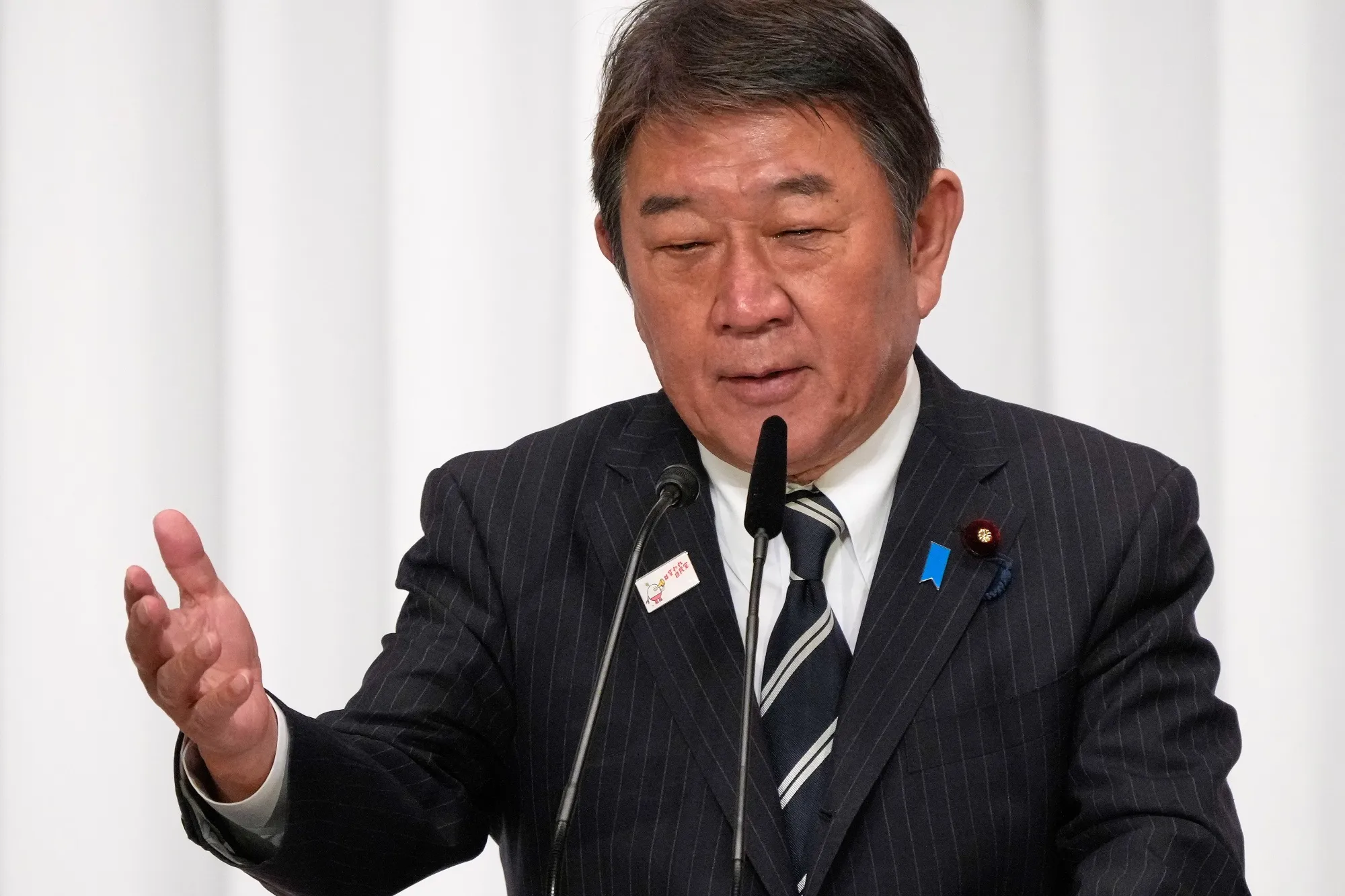茂木敏充外相