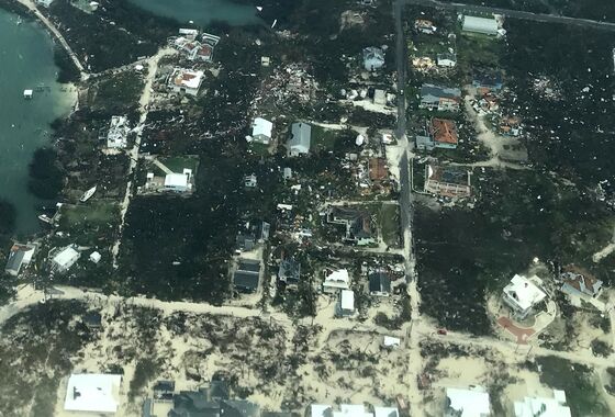 U.S. Search Teams to Scour Bahamas for Hurricane Survivors