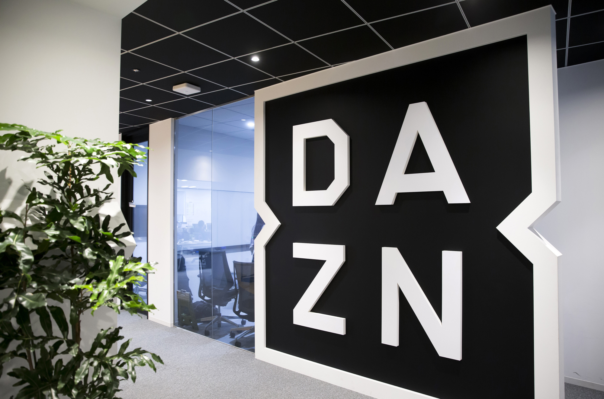 Blavatnik-Backed DAZN Said to Eye $1 Billion in New Funding - Bloomberg