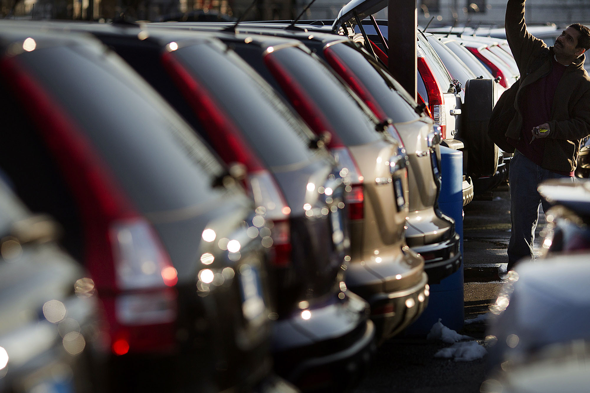 Why Parking Lots Are Not Full, Even on Black Friday - Bloomberg