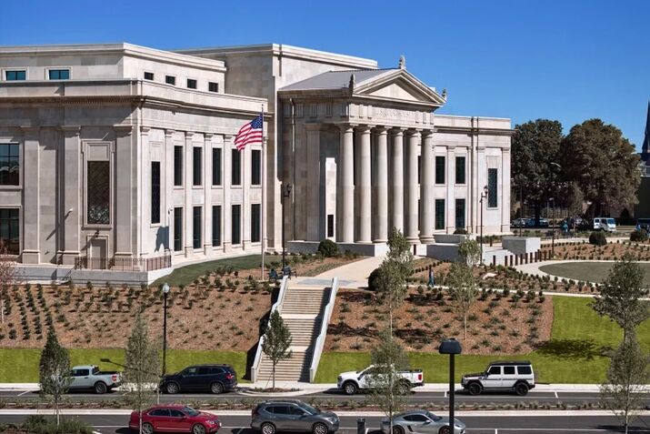 Trump Signs Order to ‘Make Federal Architecture Beautiful Again’