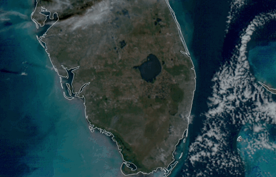 Satellite images show the large smoke plume rising from the National Fire on Wednesday. Photographer: CIRA RAMMB