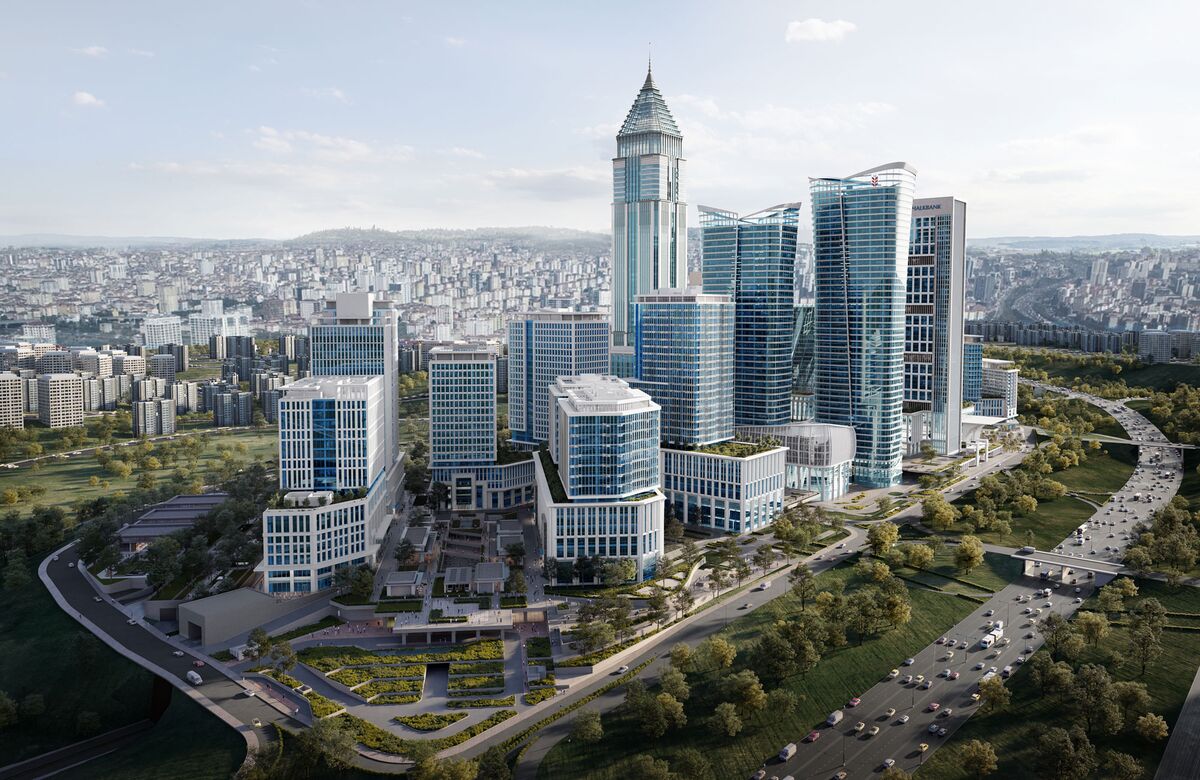 Turkish Investor Exodus Sees ‘Finance Hub’ Open Half Empty