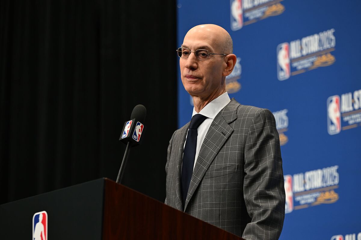 NBA Commissioner Adam Silver Faces Gambling Probe, WNBA Contract Strife -  Bloomberg
