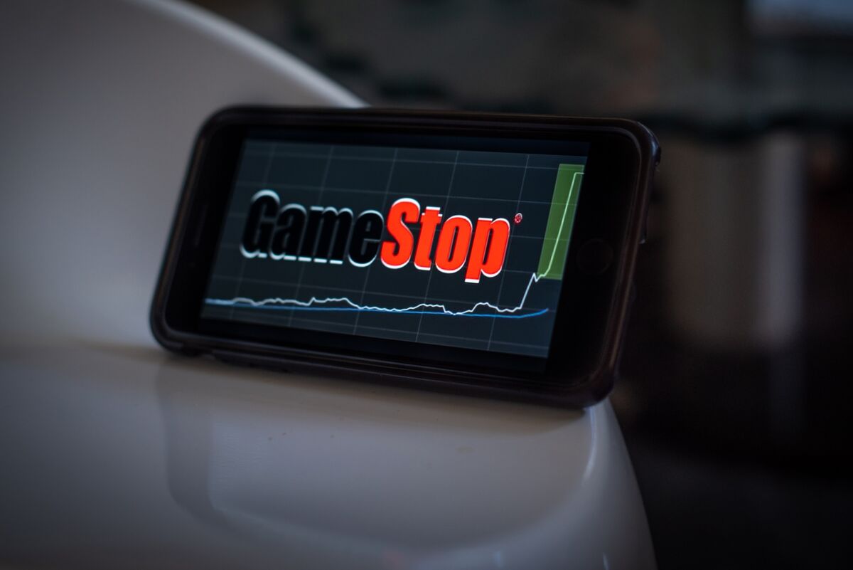 Coatue Hedge Bottom Skirts GameStop Losses while rivals bleed