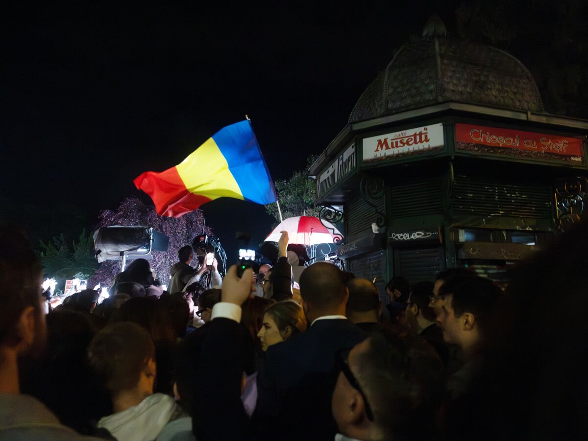 Bầu cử Romania: Đồng Leu (USD/RON) dẫn đầu đà tăng tại các thị trường mới nổi nhờ kết quả bỏ phiếu Bầu cử Romania: Đồng Leu (USD/RON) dẫn đầu đà tăng tại các thị trường mới nổi nhờ kết quả bỏ phiếu