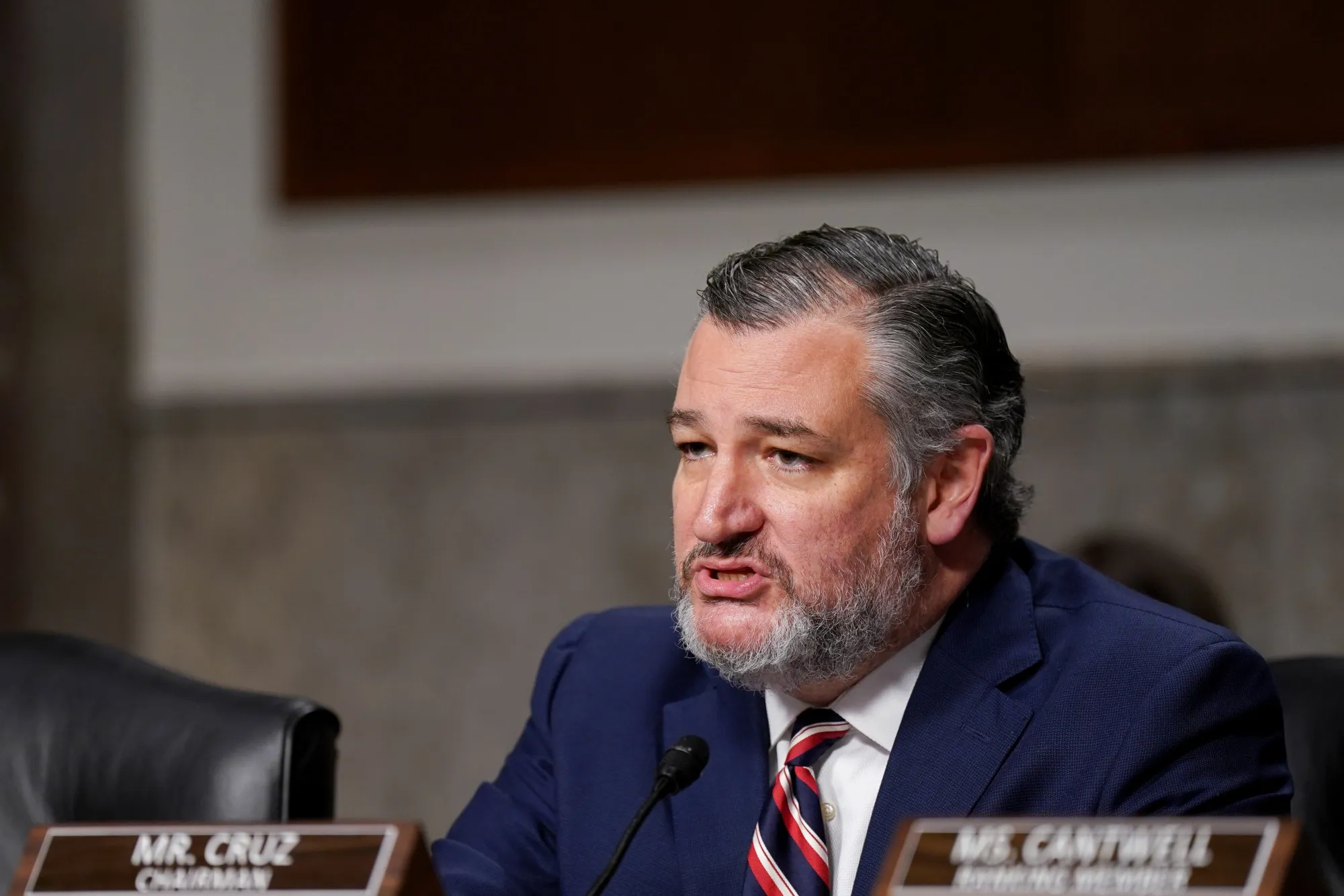 For Trump Tax Bill, Ted Cruz Pitches $1.1 Trillion Cut to Fed Bank Payments  - Bloomberg