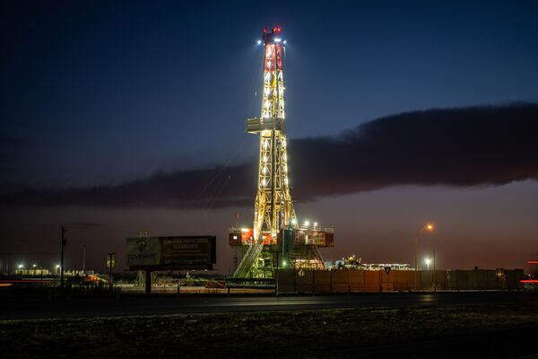 Texas Town With Biggest US Pay Raise Keeps Powell On Hiking Path