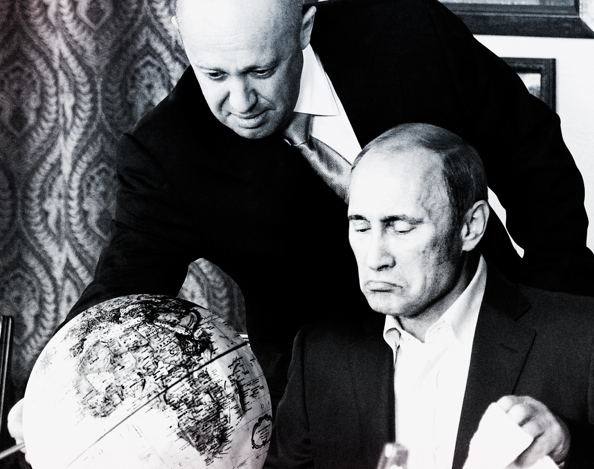 Businessman Yevgeny Prigozhin, known as Putin’s “chef” because of his catering company and ties to the Kremlin, and Vladimir Putin.