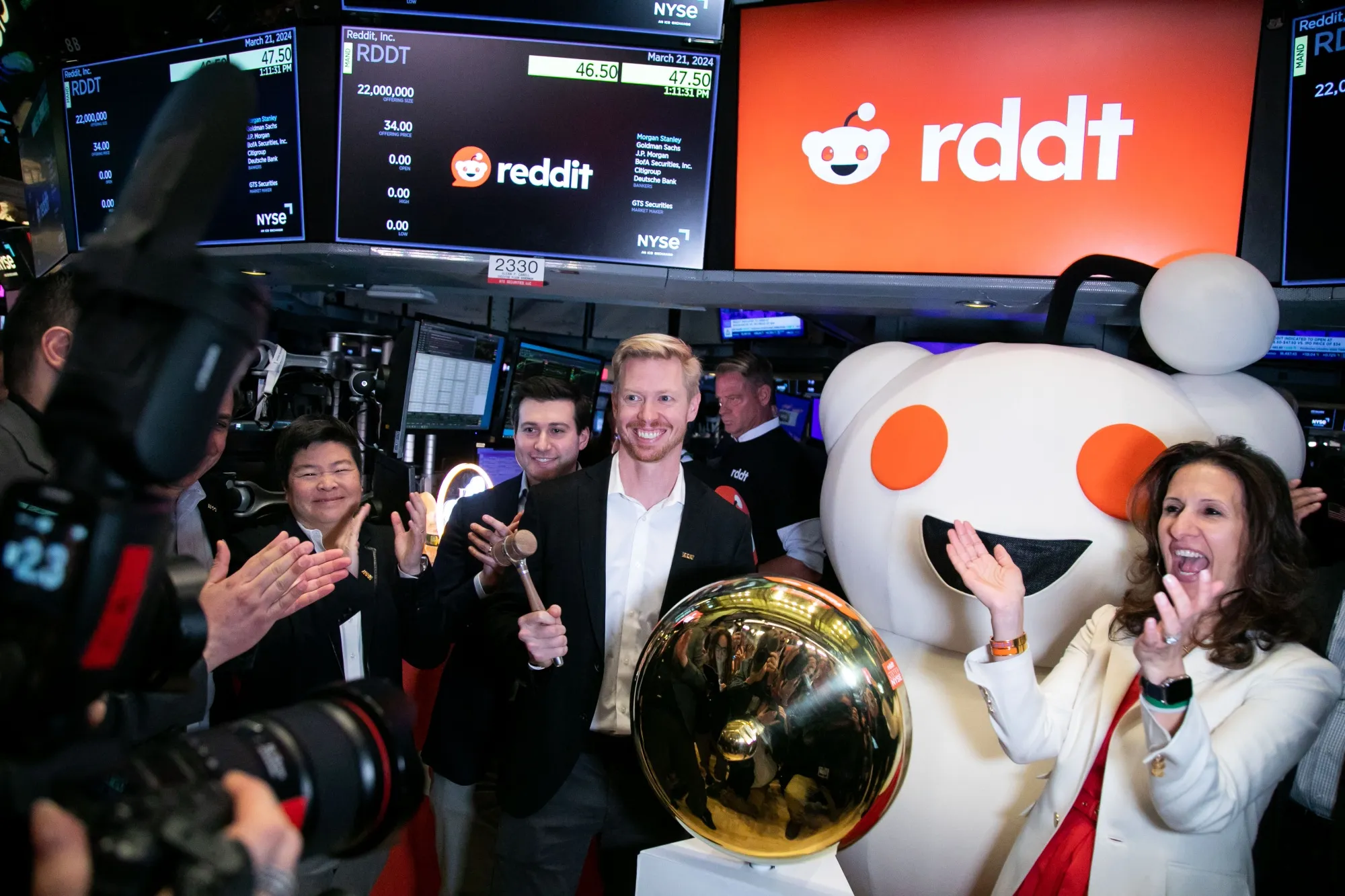 Steve Huffman, co-founder and chief executive officer of Reddit Inc.,&nbsp;during the company's initial public offering in New York on March 21, 2024.&nbsp;