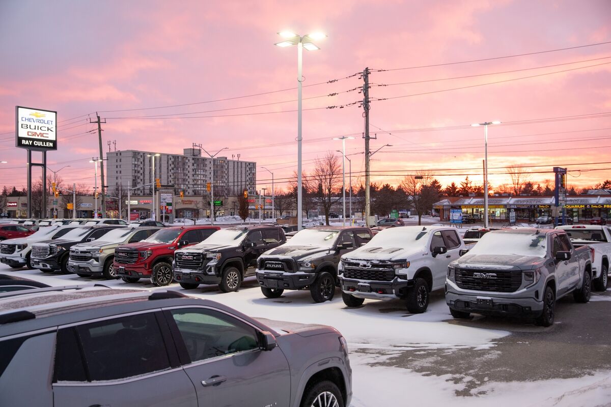 bloomberg.com - Curtis Heinzl - US Auto Market Share Tumbles in Canada With Trade War Raging