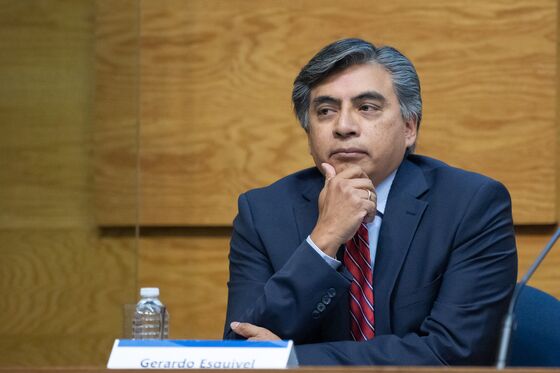 Mexico Central Banker Sees Space for Two More Cuts in 2021
